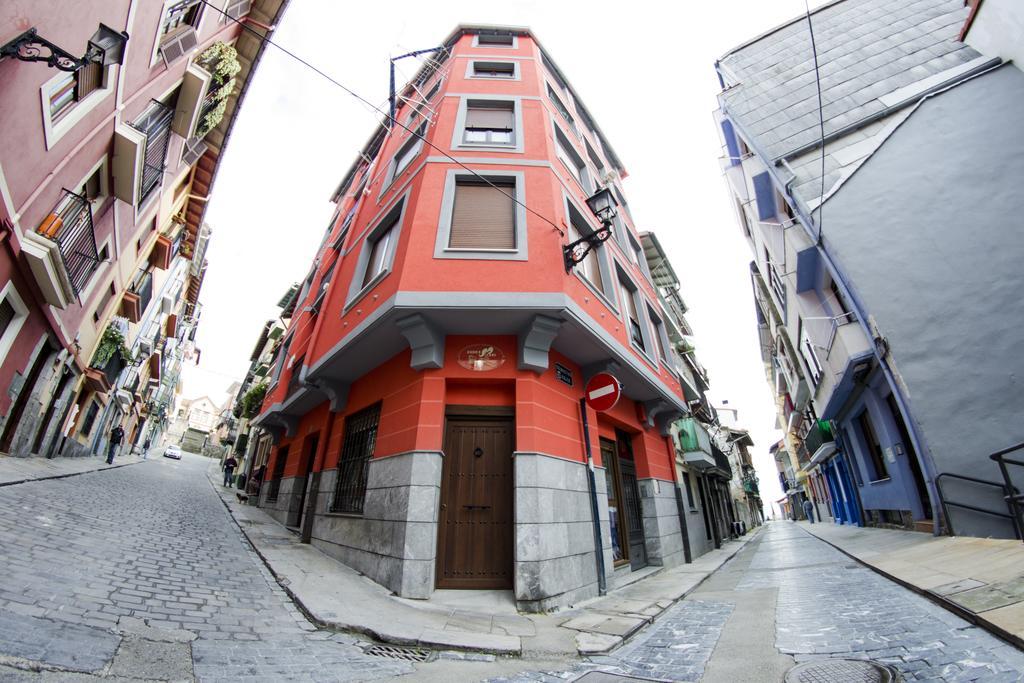 Andra Mari Apartamentu Turistikoak Bermeo Pokój zdjęcie
