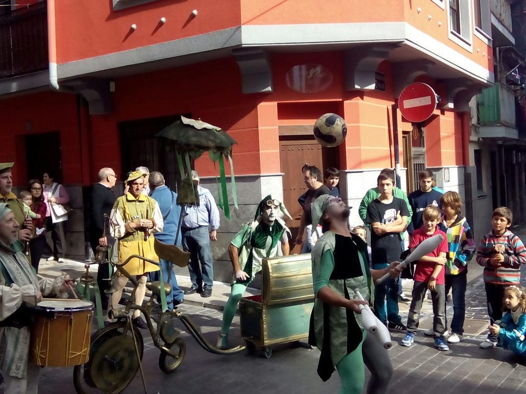Andra Mari Apartamentu Turistikoak Bermeo Zewnętrze zdjęcie