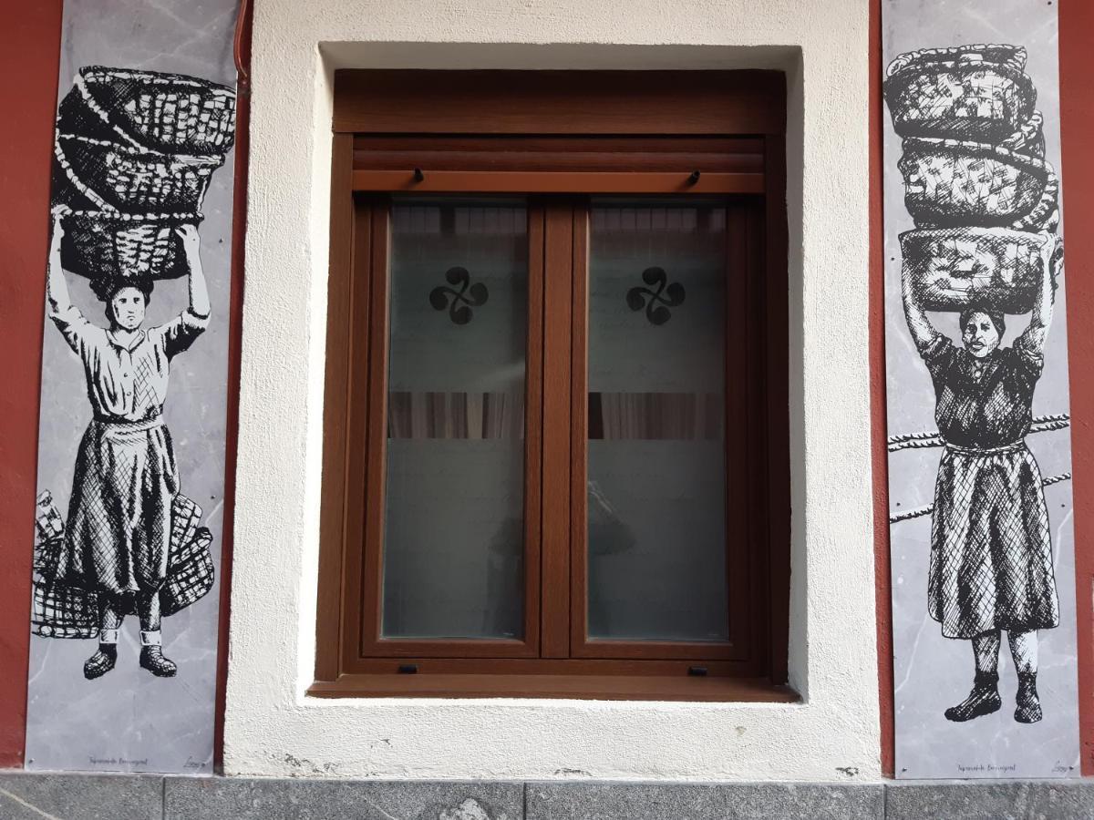 Andra Mari Apartamentu Turistikoak Bermeo Zewnętrze zdjęcie